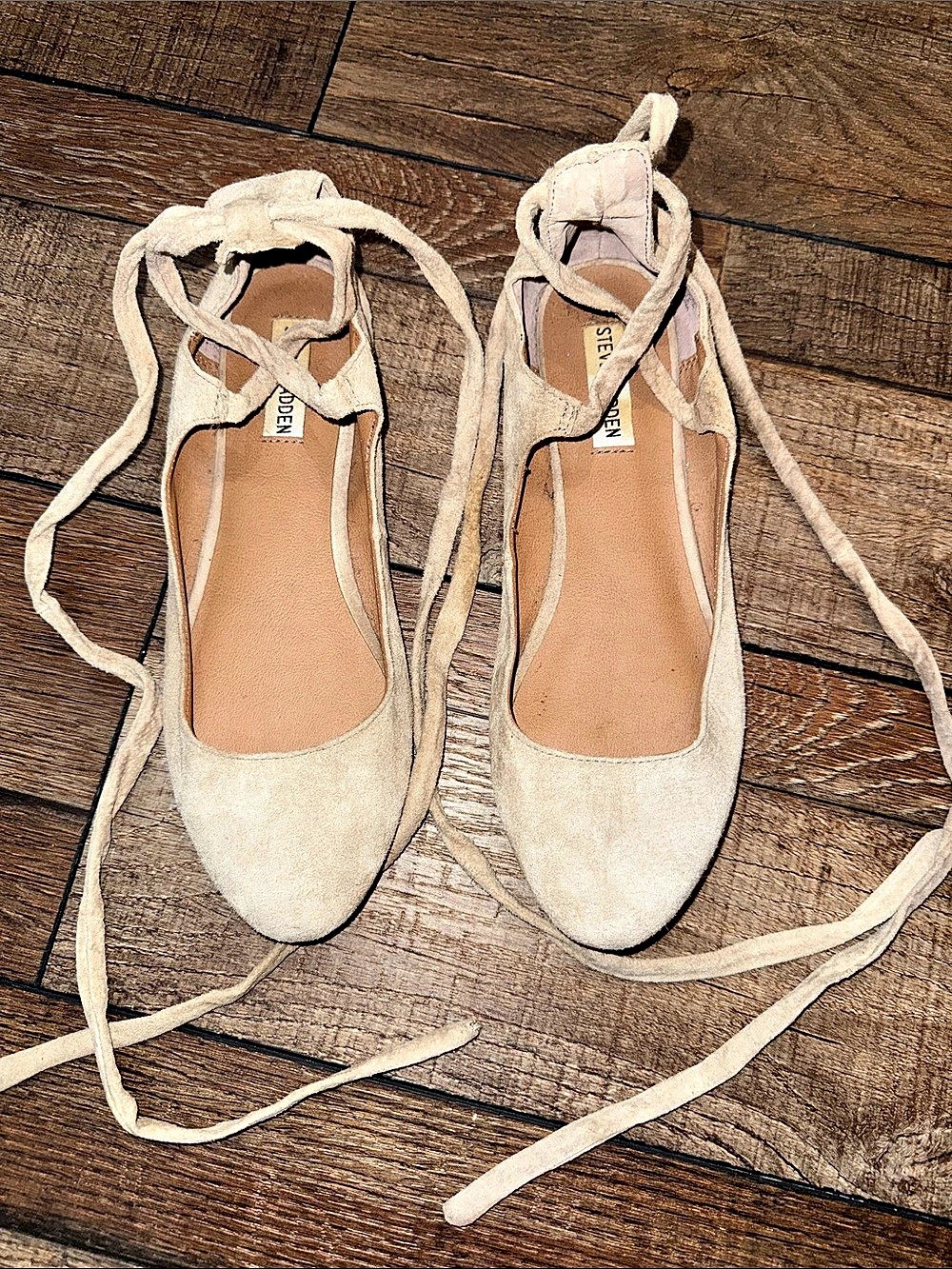 Steve Madden Leather Lace-Up Heels in Cream